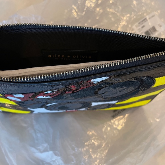 Alice+Olivia Stace Face Large Zip Pouch w/ Multicolor Wristlet NWT Pristine - Picture 4 of 13